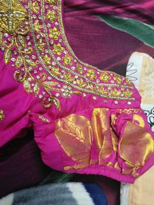 Cream With Pink Skirt And Blouses (Girl&#39;s)