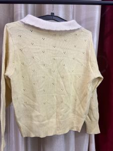 Yellow Full Sleeve Winter Sweatshirt