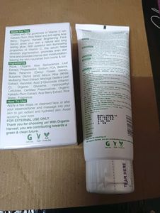 Combo of Organic harvest serum and facewash co