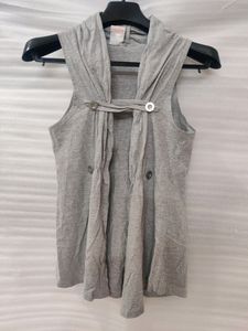 Grey Sleeveless Shrug With Button Holds
