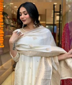 New/Unused Embroidered Dupatta Set