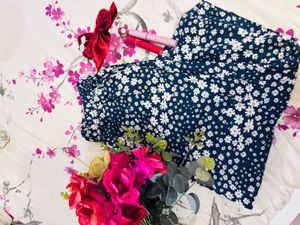 Floral Printed Blue Calf Length Trousers