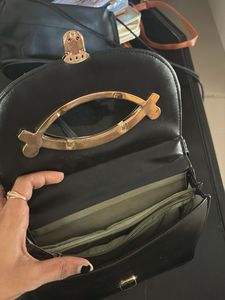 Black &amp; Gold Accent Bag