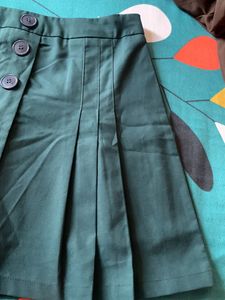 Women Solid Skorts Green Skirt