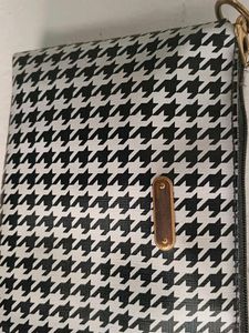 Houndstooth Print Crossbody Bag
