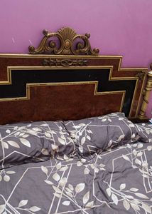 Queen Size Double Bed With Dressing Table.