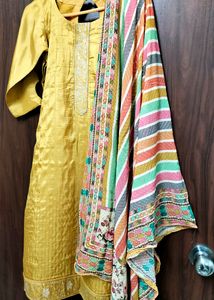Mustard Yellow Kurta And Pants Set With Printed Du