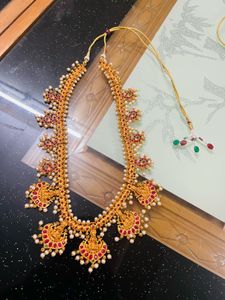 Elegant Necklace Set