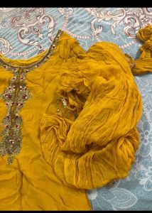 Pakistani Suit