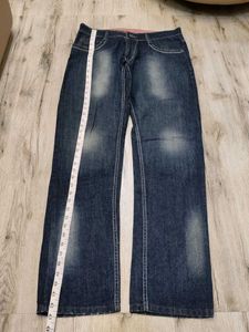Ma2136 Levi&#39;s jeans waist 34 inches