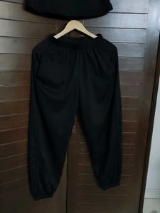 Women Black Slim-fit Joggers Style Track Suit