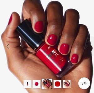 THE ONE Ultimate Gel Nail Lacquer FIERY RED (8 ml)