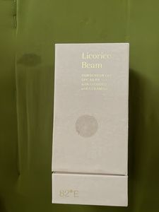 82°E Licorice Beam Sunscreen SPF 40