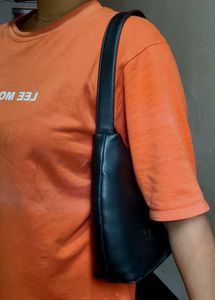 Black Classy Shoulder Bag