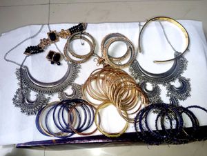 Elegant Gold Tone Jewel Necklace &amp; Earring Set