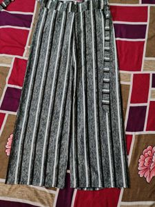 Striped Halter Top lower Stretchable Size 38 Hip