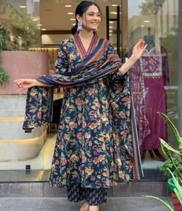 Floral Printed Kurta Set