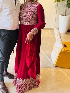 Read Long Ethnic Gown