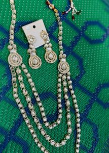 white diamond &amp; kundan Jewellery Set