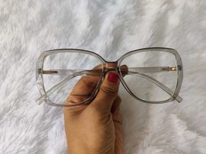 TRANSPARENT POWERED GLASSES