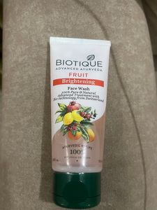 Biotique Advanced Ayurveda Fruit Brightening Face Wash