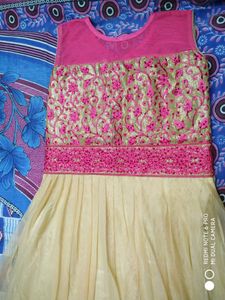 Preety 😍gowns🔥💖👗