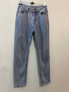 Straight Jeans