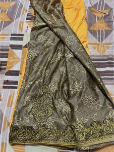 Designer Saree With Blouse