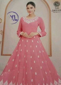 Elegant Women&#39;s Ethnic Gown