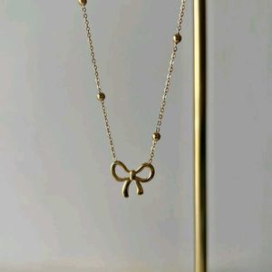 Gold Bow Necklace