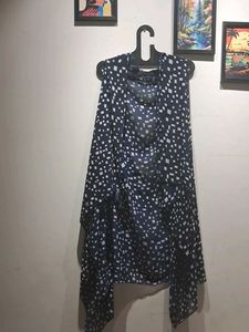 Stylish Navy & White Shrug