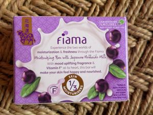 Smell Good Combo~ Yardley Mist + Moisturizing Bar