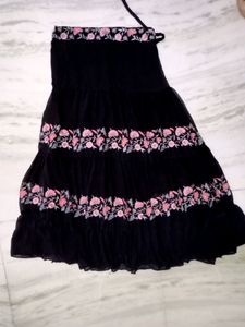 Embroidered Blouse with Ruffle Sleeves