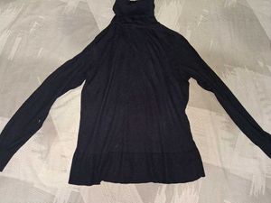 Turtle neck tshirt