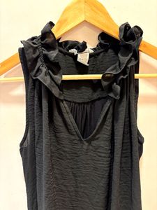 H&amp;M Chic Black ruffle Neck Top