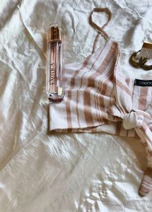 I. CUTE BOOHOO TOP