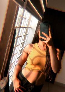 Yellow Tank Top💛💫✨