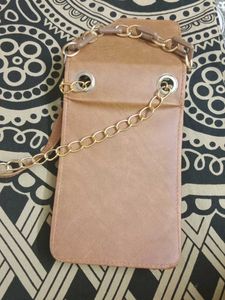 Chain Detail Crossbody Phone Bag