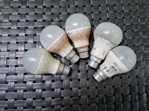 5 Led Bulb 9w Repaired Working Condition