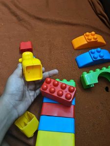 Kids Building Blocks &amp; Giraffe