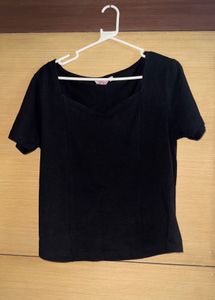 Black Sweatheart Neck Top