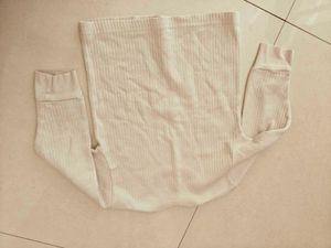 Sleevless Sport Tshirt Nd Warmer For Winters