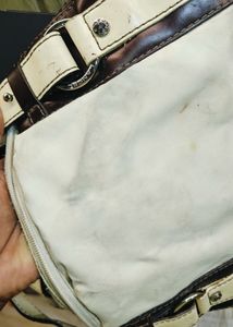 The Must Have Purse.