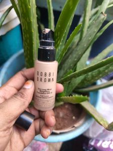 Bobbi Brown Foundation