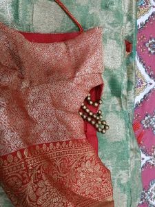 Elegant Green Banarasi Saree With Surprise Gift
