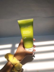 Combo Dot &amp; Key Face Wash