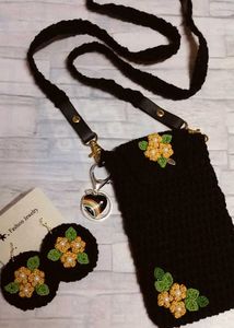 Crochet Mobile Sling With Matching Earrings