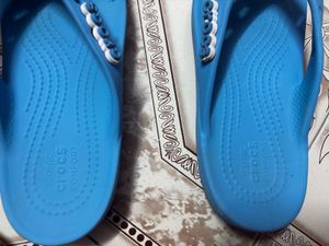 Crocs Classic Platform Flip Flops