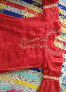 Beautiful Set Of Red Kurti