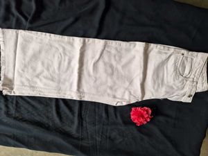 Wide-Leg Jeans